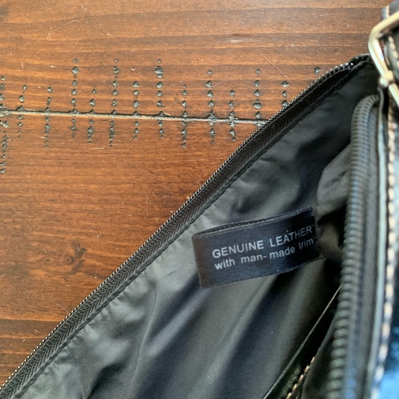 Giani Bernini Crossbody Bag - Picture 3 of 8